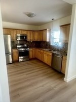 3 bed, 2 bath apartment for rent at 1461 Hyde Park, Hyde Park — photo 2 of 3