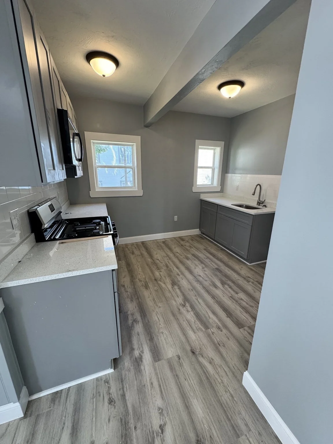 3 bed, 1 bath apartment for rent at 1461 Pleasant St Unit 2, New Bedford