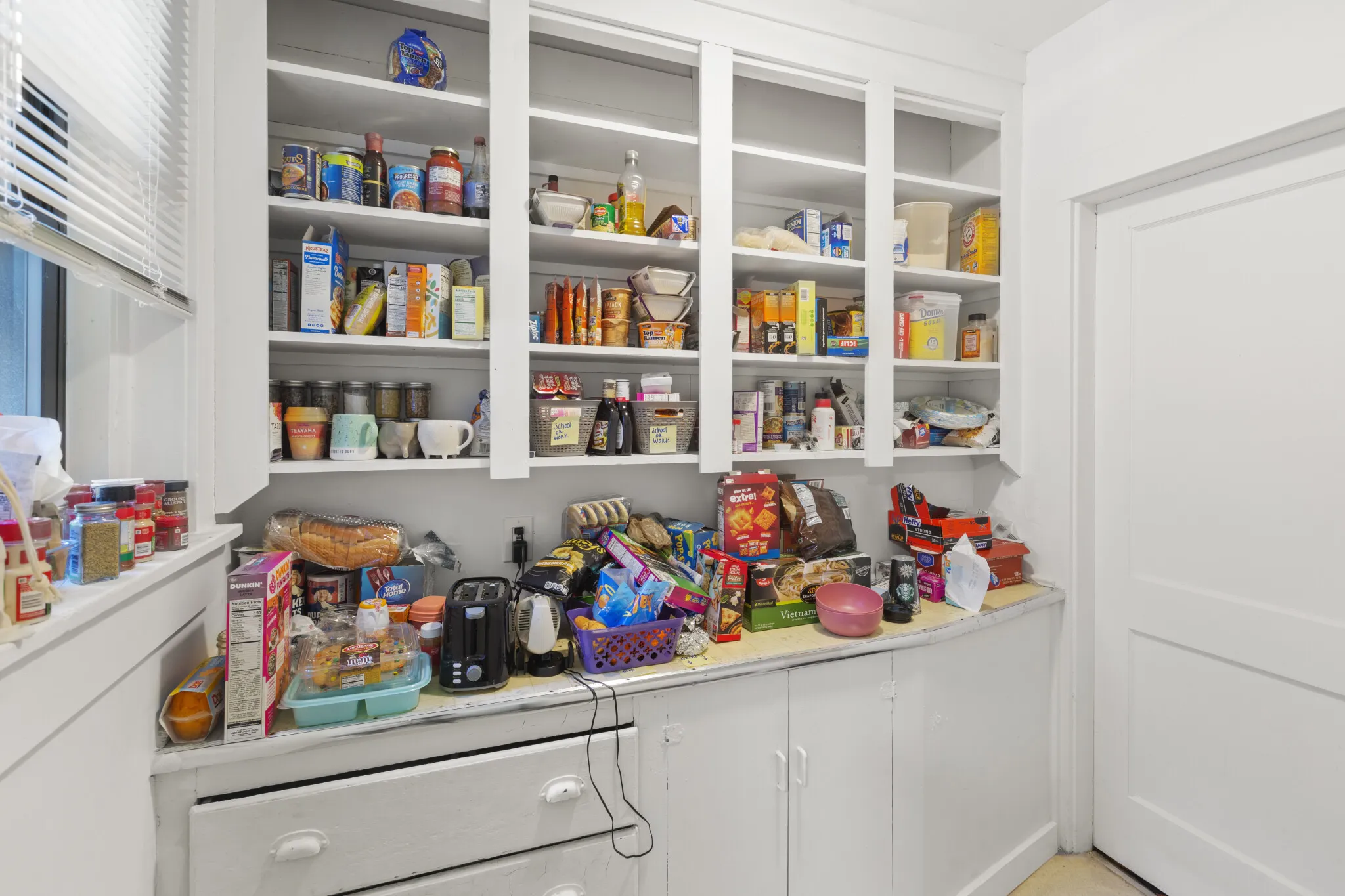 3 bed, 2 bath apartment for rent at 1462 Commonwealth Ave Unit 2, Brighton — photo 4 of 24