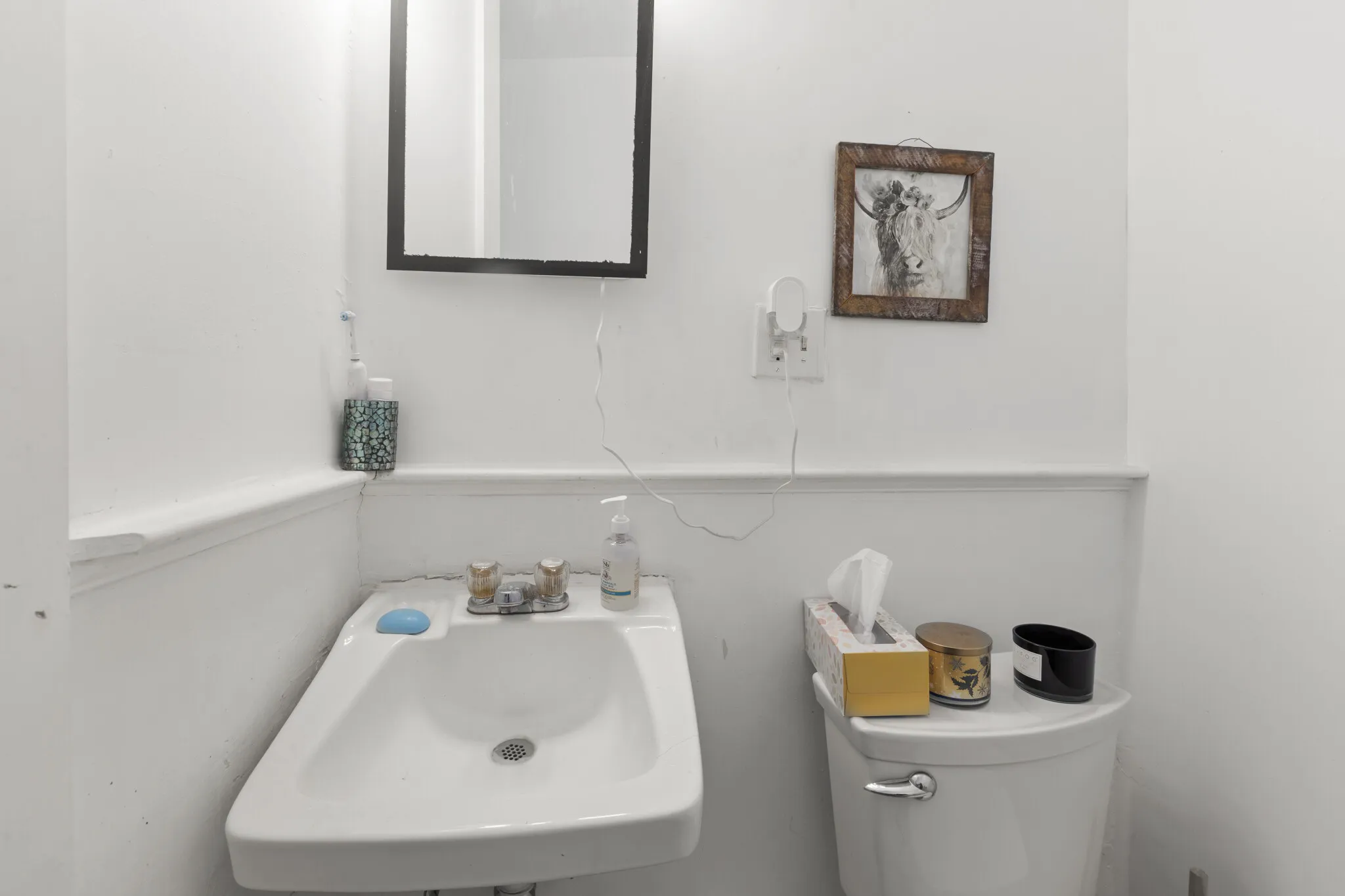 3 bed, 2 bath apartment for rent at 1462 Commonwealth Ave Unit 2, Brighton — photo 15 of 24