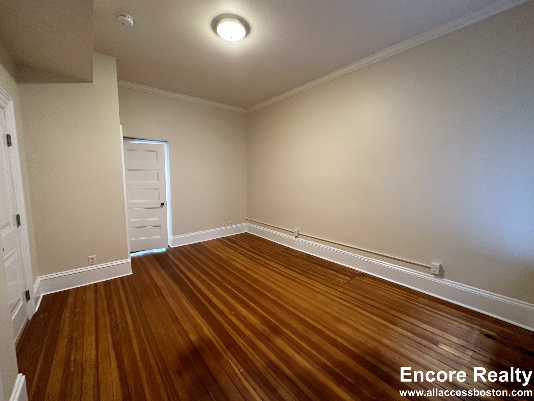 1 bed, 1 bath apartment for rent at 1463 Beacon St Unit 12, Griggs Park — photo 9 of 11