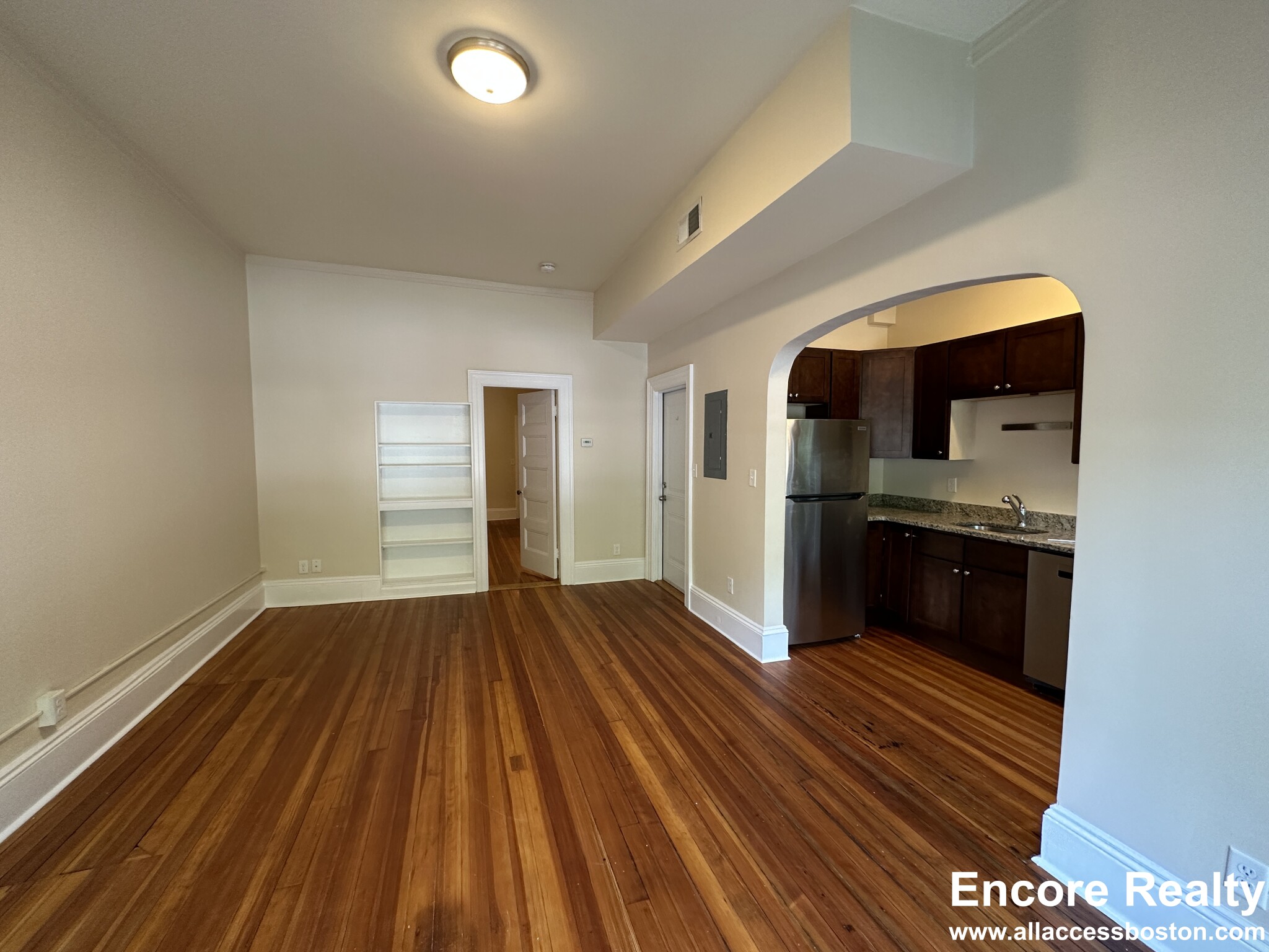 1 bed, 1 bath apartment for rent at 1463 Beacon St Unit 12, Griggs Park — photo 7 of 11