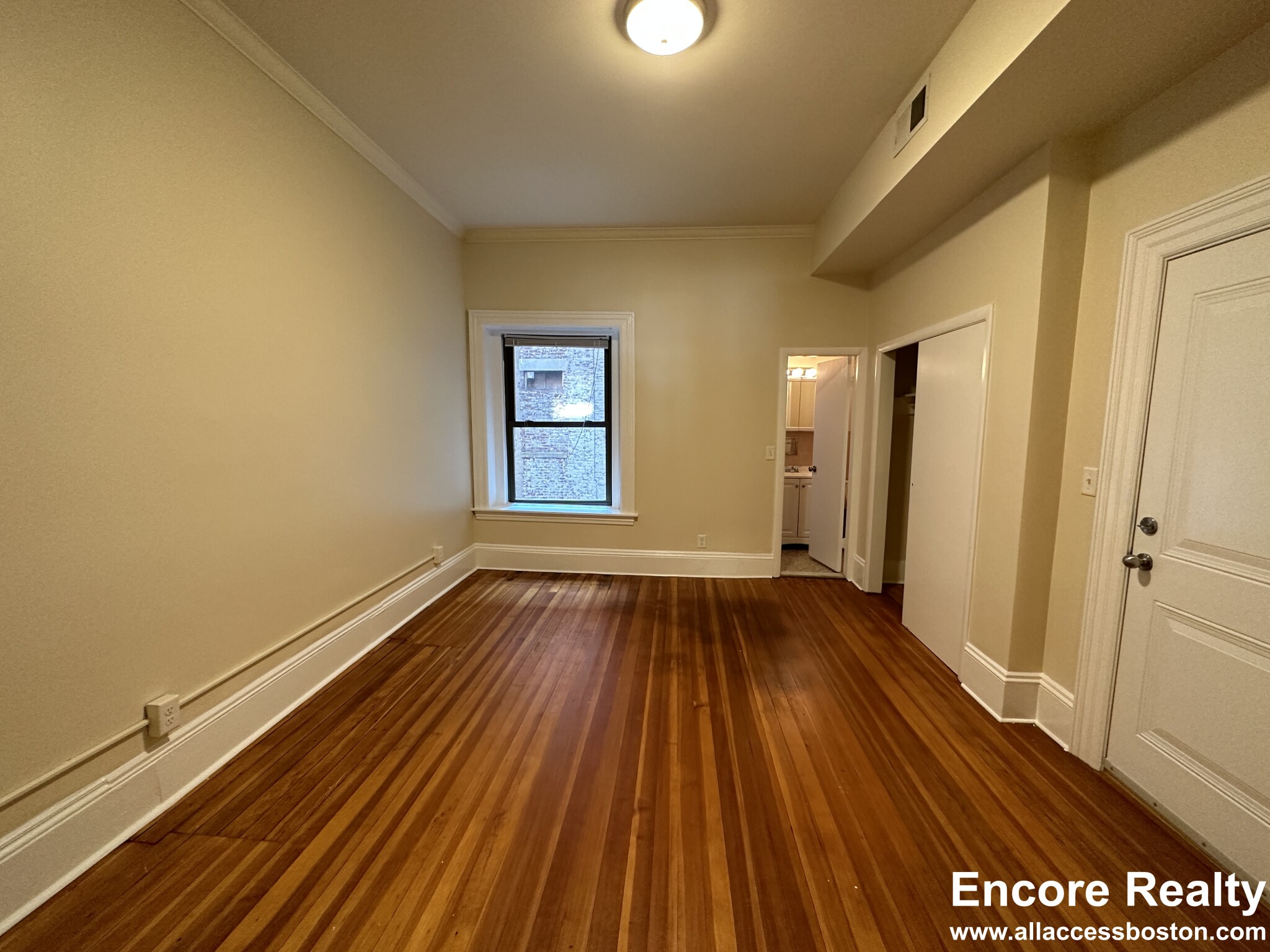 1 bed, 1 bath apartment for rent at 1463 Beacon St Unit 12, Griggs Park — photo 8 of 11