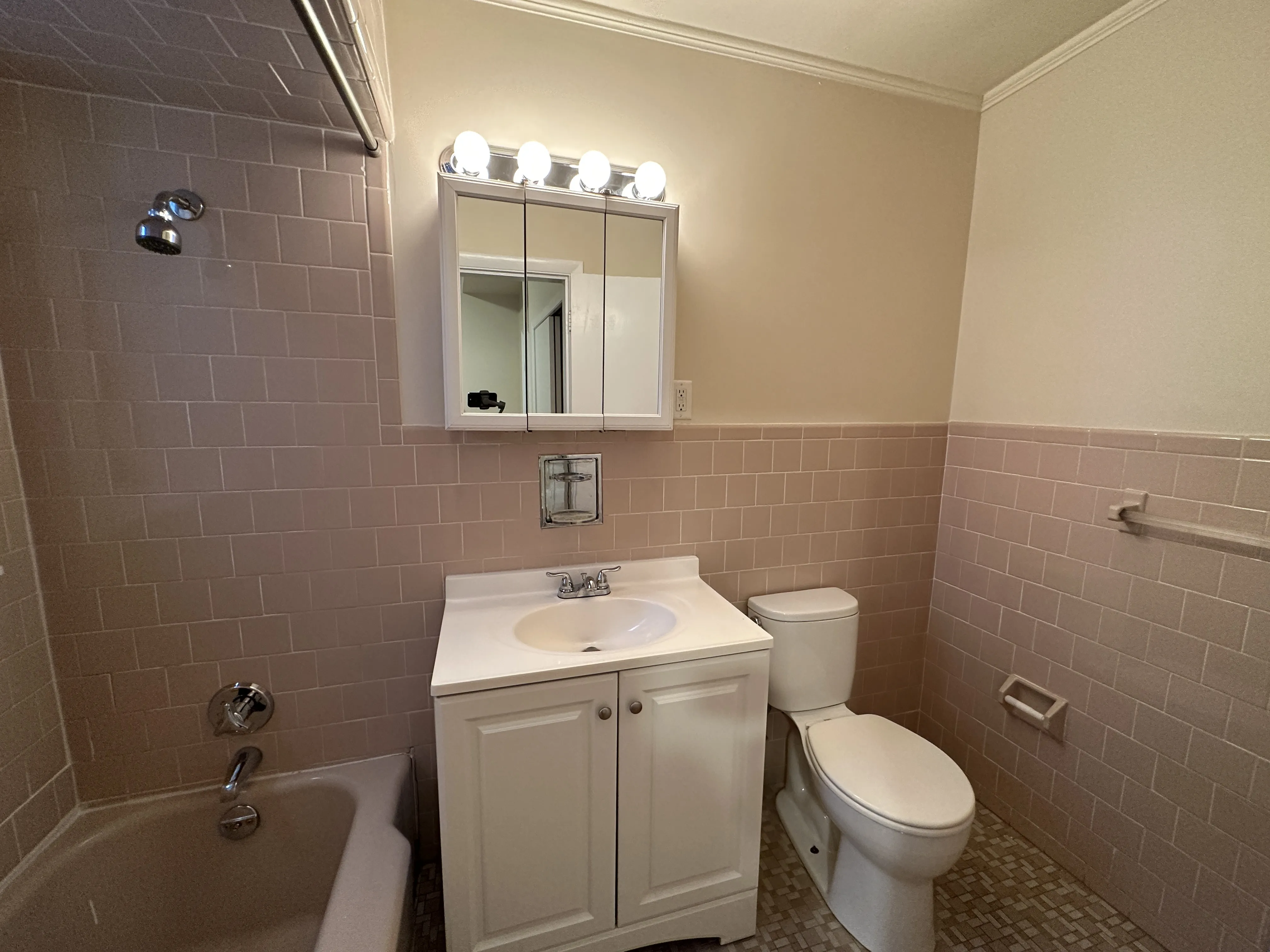 1 bed, 1 bath apartment for rent at 1463 Beacon St Unit 12D, Griggs Park — photo 14 of 15