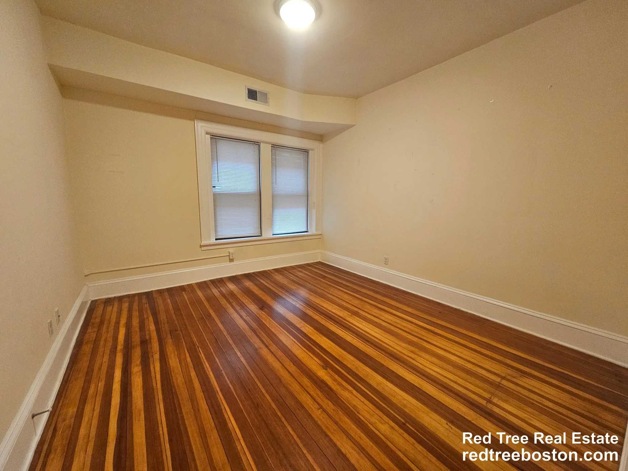 2 bed, 1 bath apartment for rent at 1463 Beacon St Unit 23, Griggs Park — photo 5 of 22