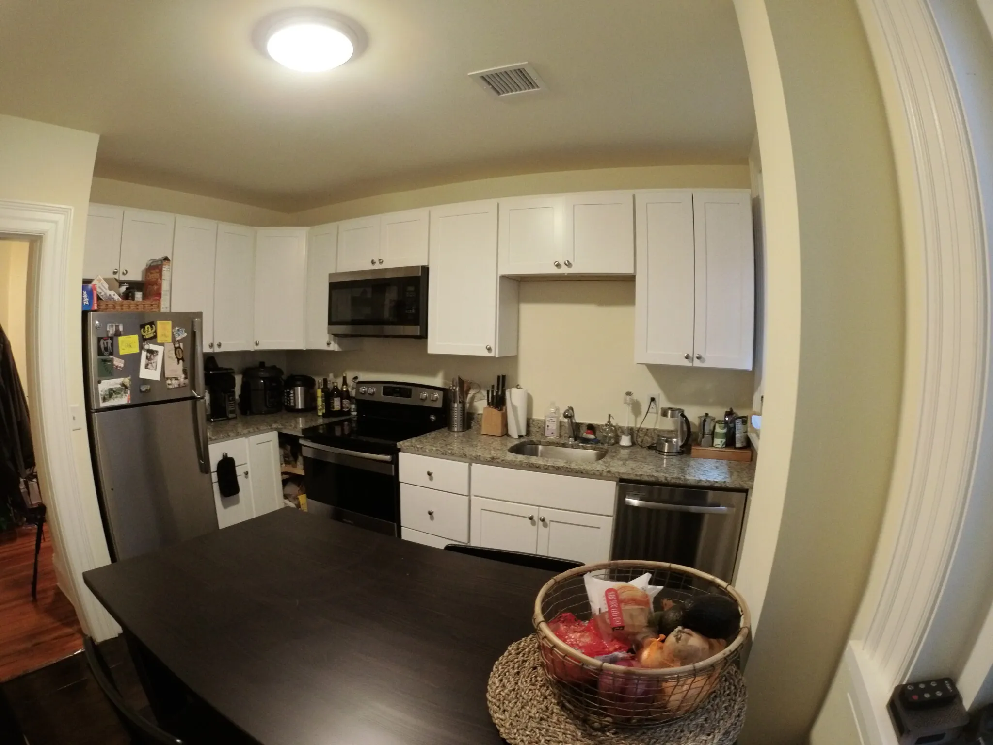 2 bed, 1 bath apartment for rent at 1463 Beacon St Unit 23, Griggs Park — photo 2 of 10