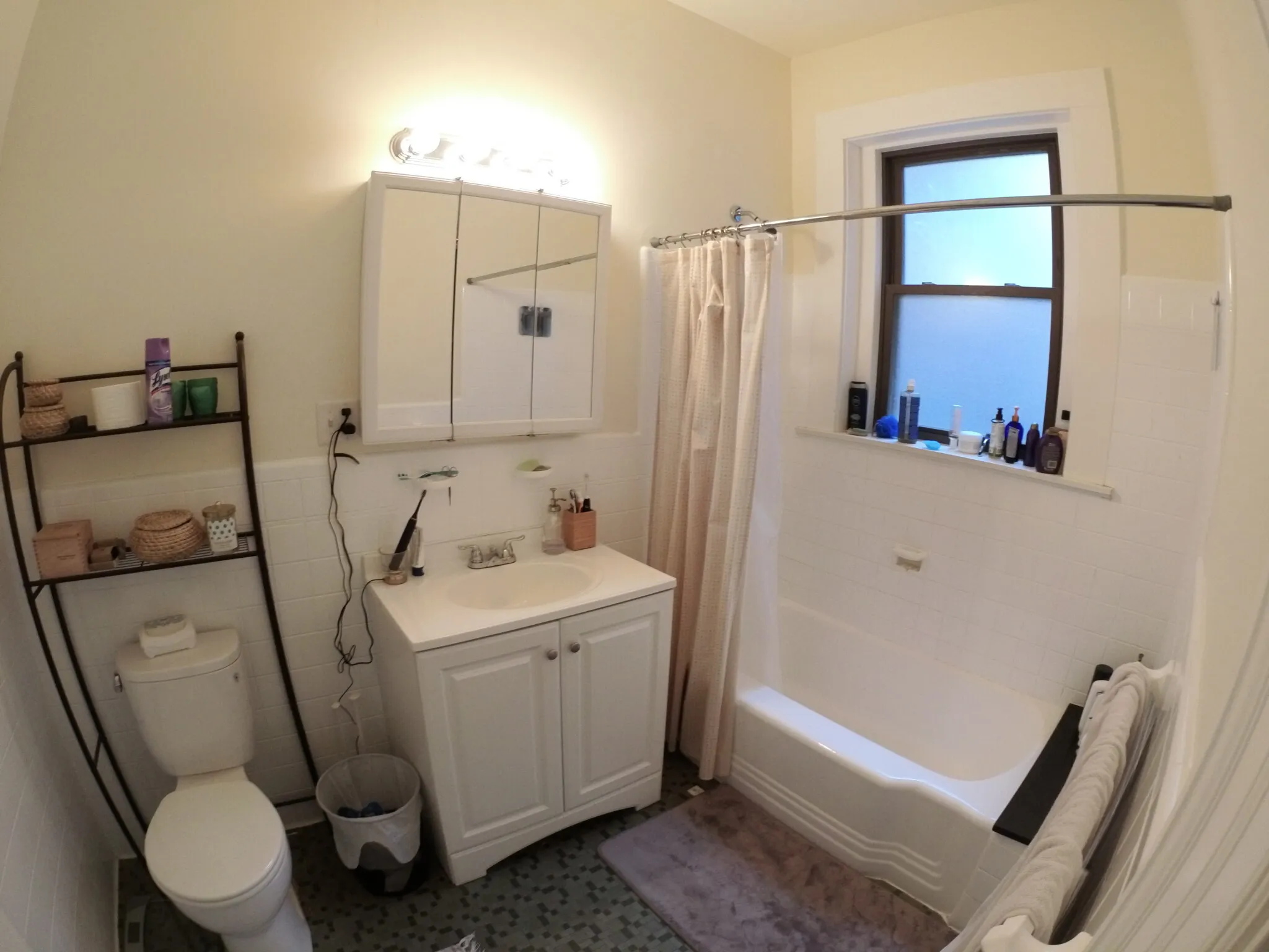 2 bed, 1 bath apartment for rent at 1463 Beacon St Unit 23, Griggs Park — photo 6 of 10