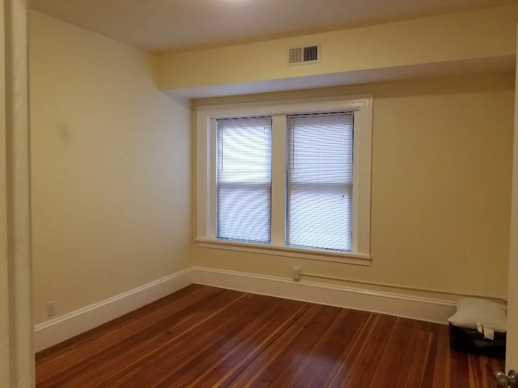 2 bed, 1 bath apartment for rent at 1463 Beacon St Unit 3, Griggs Park — photo 9 of 12