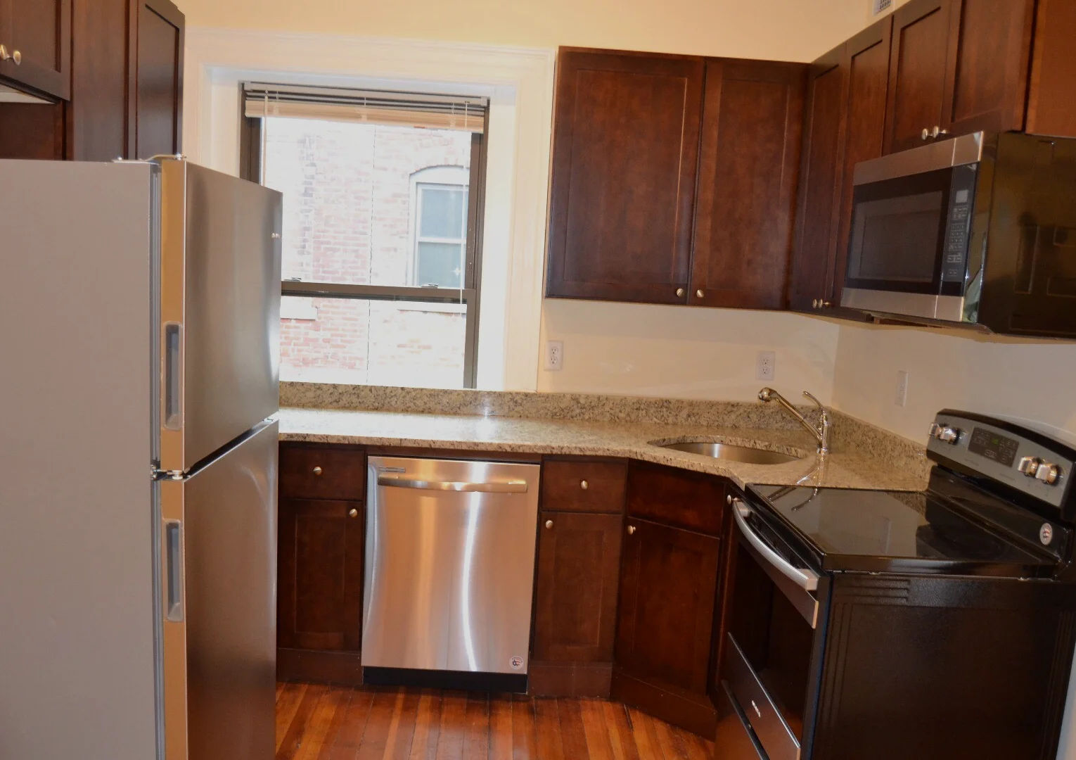 1 bed, 1 bath apartment for rent at 1463 Beacon St Unit 31A, Griggs Park — photo 2 of 8