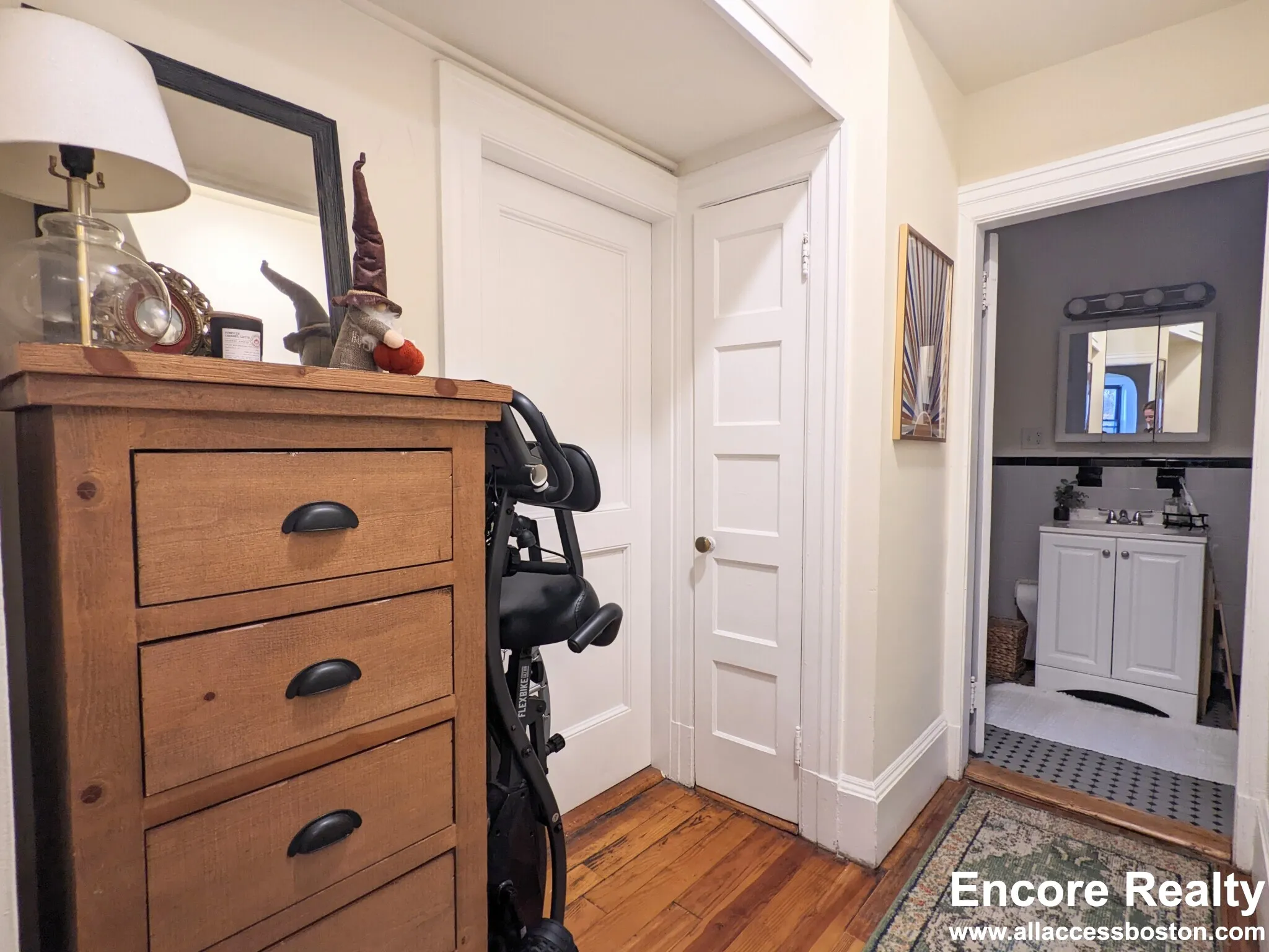 1 bed, 1 bath apartment for rent at 1463 Beacon St Unit 32, Griggs Park — photo 6 of 23