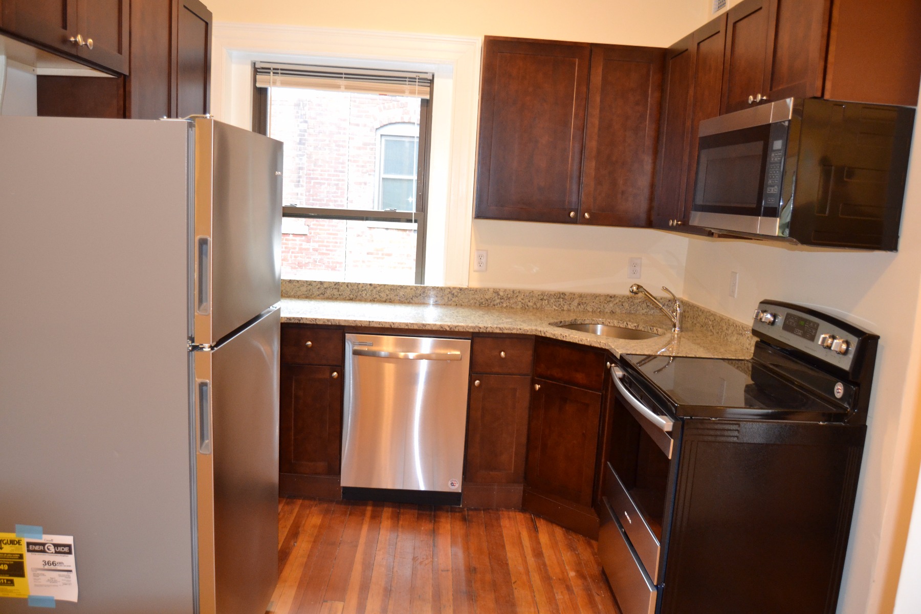 1 bed, 1 bath apartment for rent at 1463 Beacon St Unit 42, Griggs Park — photo 1 of 9