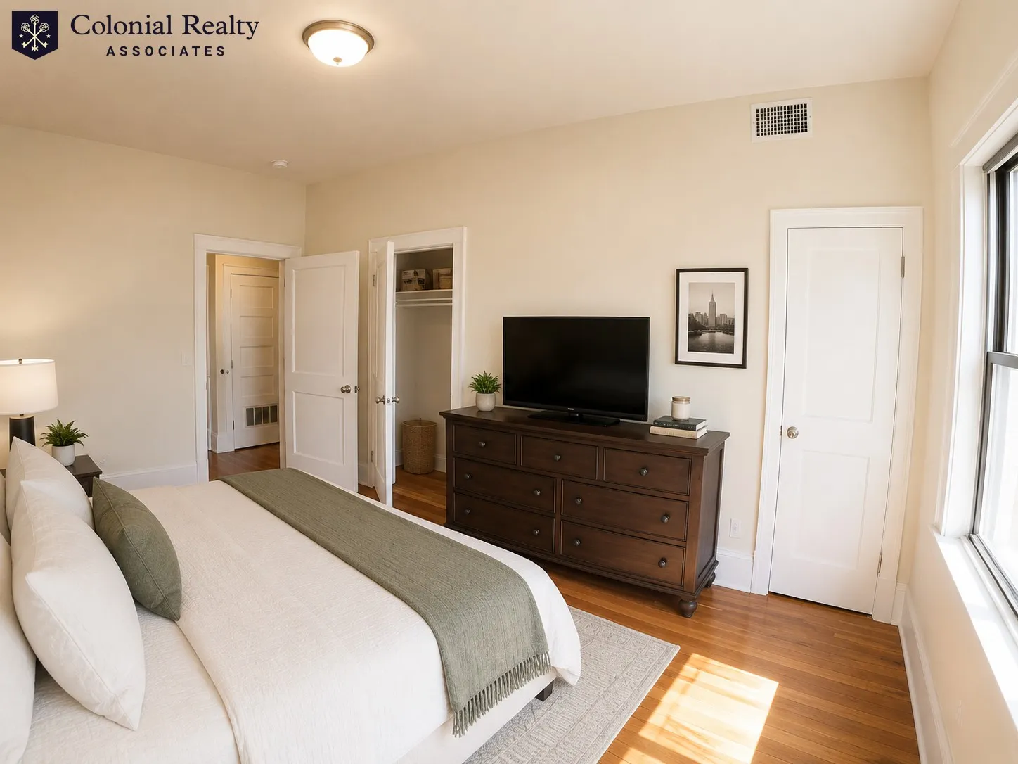 2 bed, 1 bath apartment for rent at 1463 Beacon St Unit 44, Griggs Park — photo 3 of 8