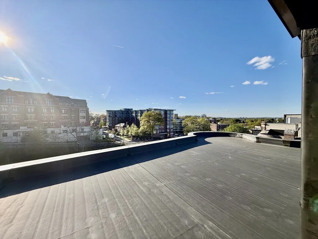 4 bed, 1 bath apartment for rent at 1466 Commonwealth Ave Unit 3, Brighton — photo 17 of 19