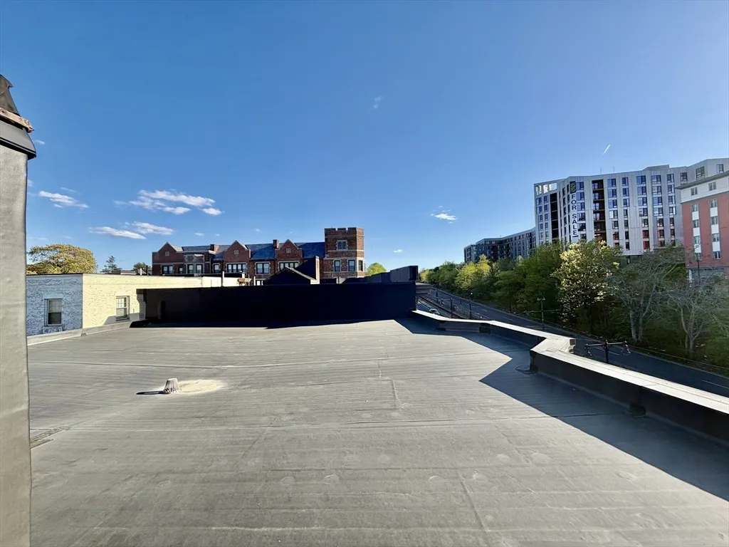 4 bed, 1 bath apartment for rent at 1466 Commonwealth Ave Unit 3, Brighton — photo 19 of 19