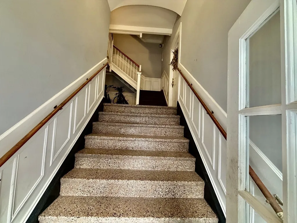 4 bed, 1 bath apartment for rent at 1468 Commonwealth Ave Unit 2, Brighton — photo 21 of 23
