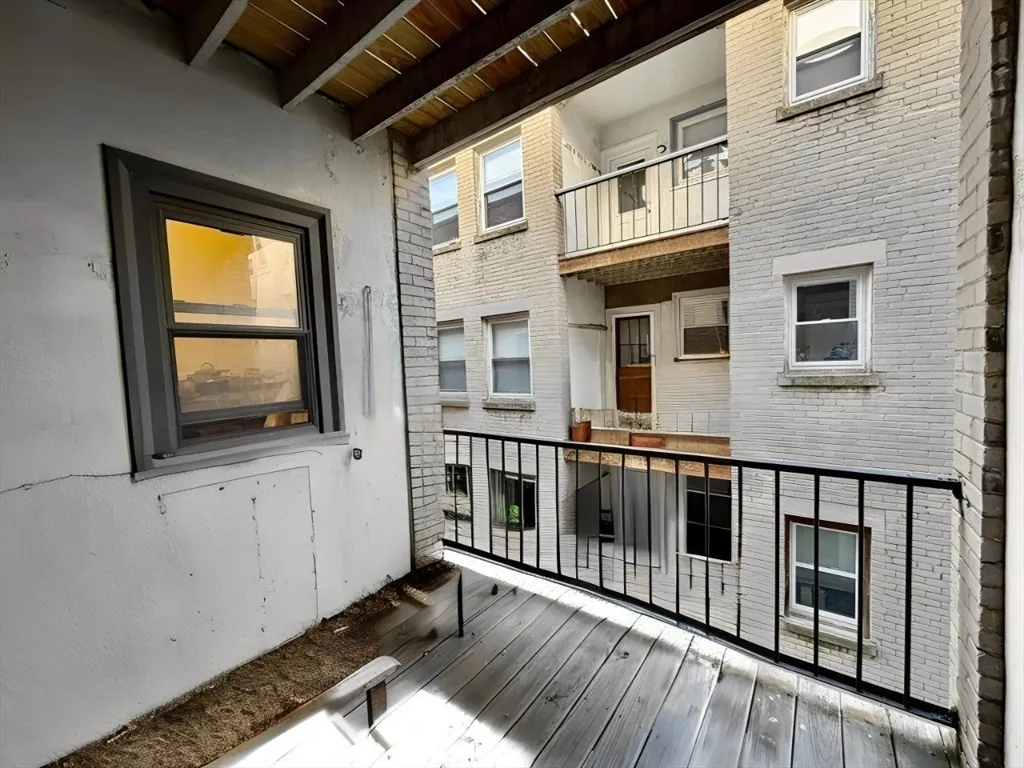 4 bed, 1 bath apartment for rent at 1468 Commonwealth Ave Unit 2, Brighton — photo 18 of 23