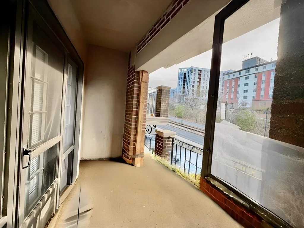 4 bed, 1 bath apartment for rent at 1468 Commonwealth Ave Unit 2, Brighton — photo 19 of 23