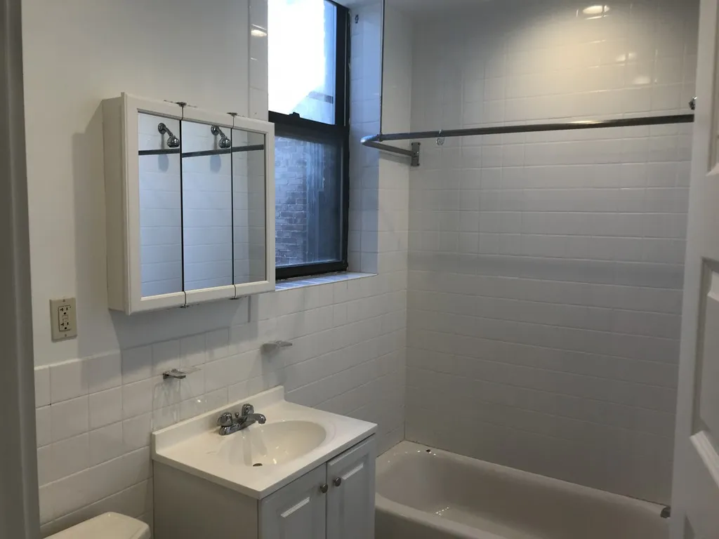 4 bed, 2 bath apartment for rent at 1469 Beacon St Unit 1, Coolidge Corner — photo 18 of 22
