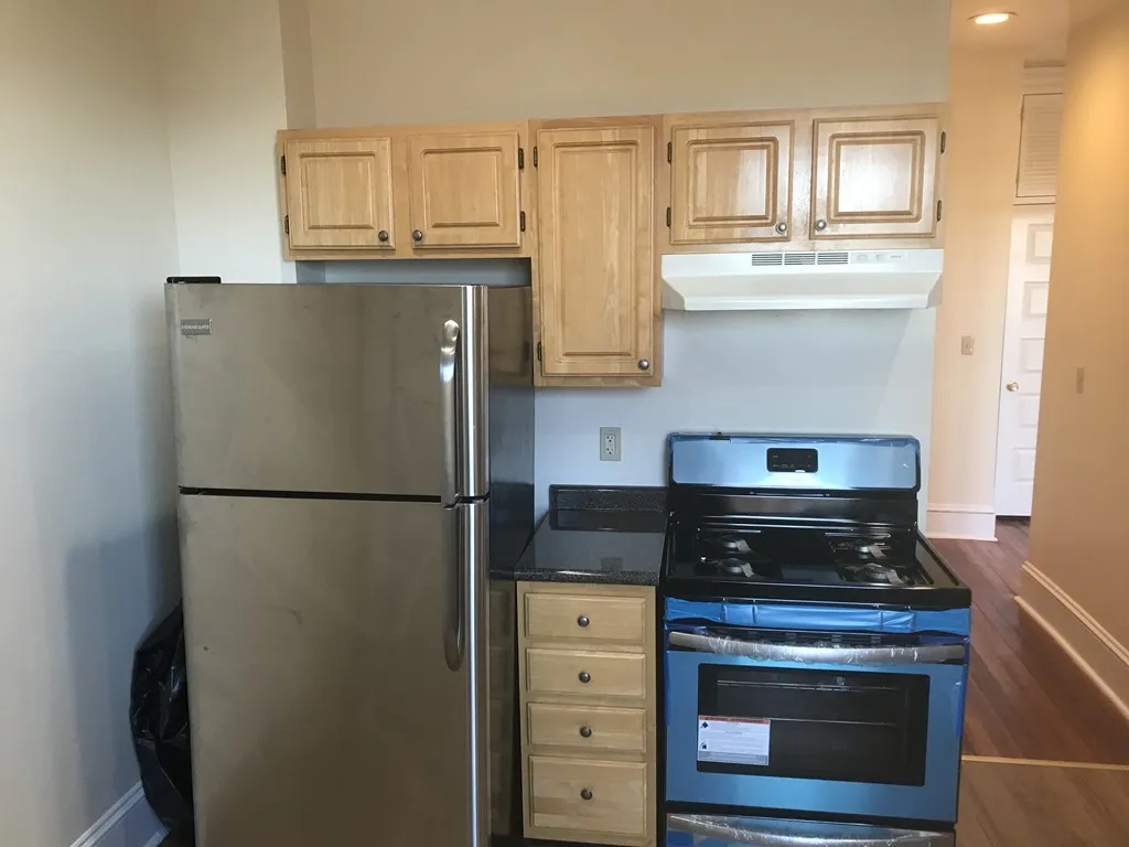 4 bed, 2 bath apartment for rent at 1469 Beacon St Unit 1, Coolidge Corner — photo 20 of 22