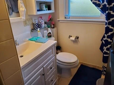 3 bed, 1 bath apartment for rent at 147-149 Clara St , Unit Room 2, New Bedford — photo 4 of 6