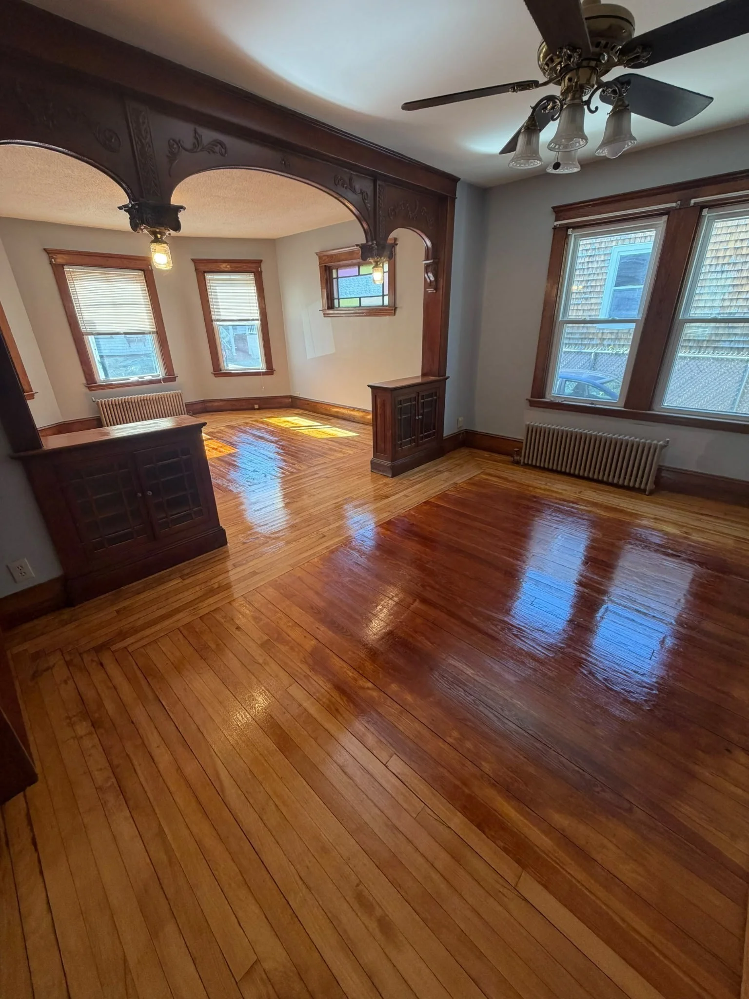 3 bed, 1 bath apartment for rent at 147-149 Clara Unit 1, South — photo 4 of 13