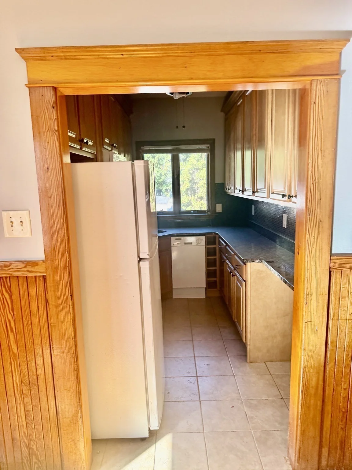 3 bed, 1 bath apartment for rent at 147-149 Clara Unit 1, South — photo 10 of 13