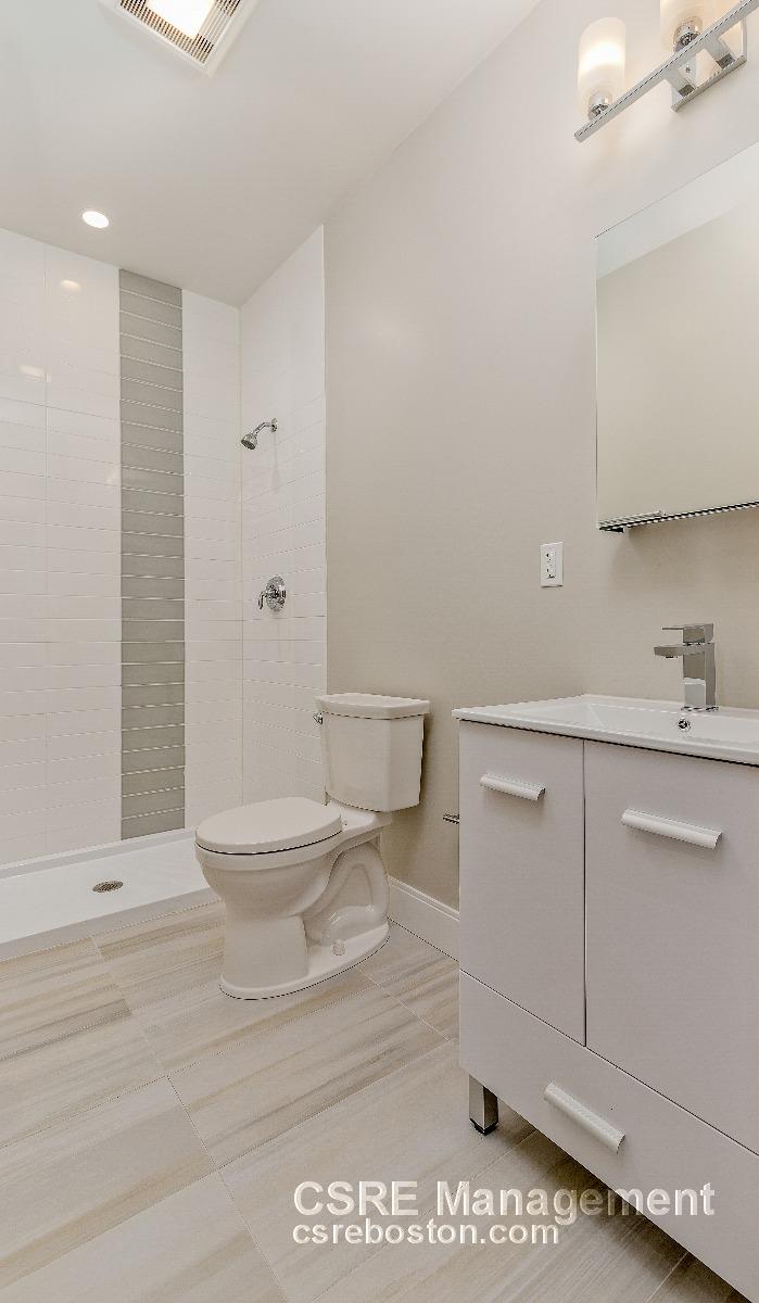 5 bed, 2 bath apartment for rent at 147 Boston St Unit 1, Dorchester — photo 4 of 9