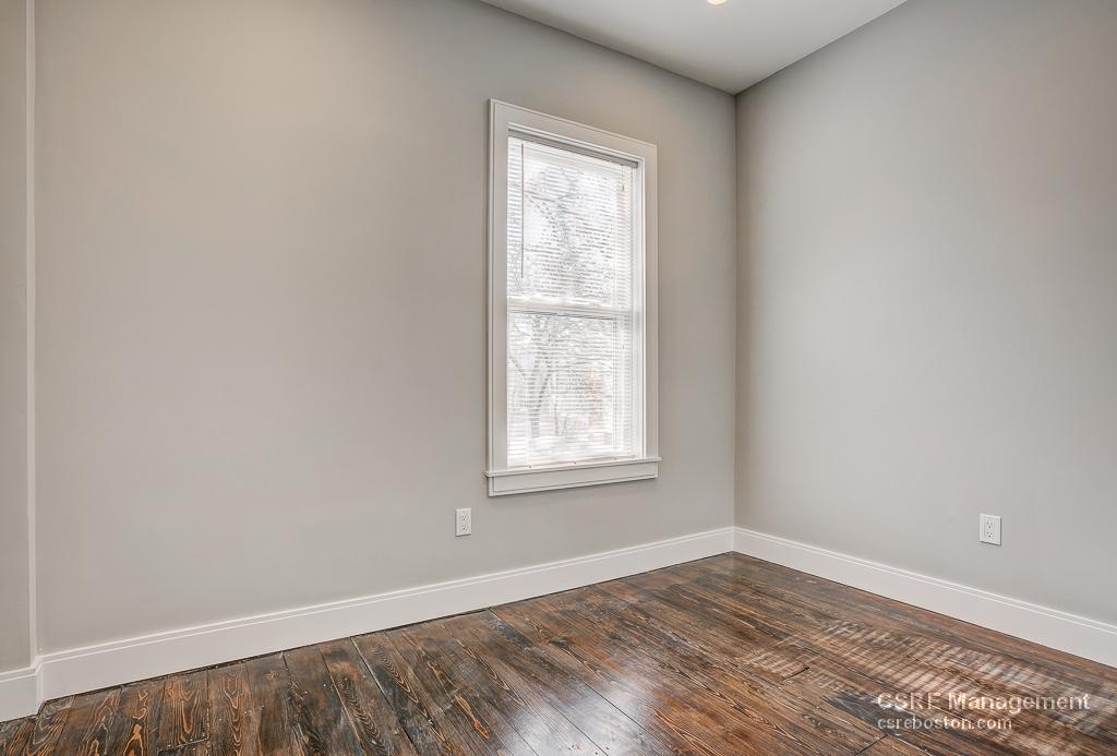 5 bed, 2 bath apartment for rent at 147 Boston St Unit 1, Dorchester — photo 8 of 9