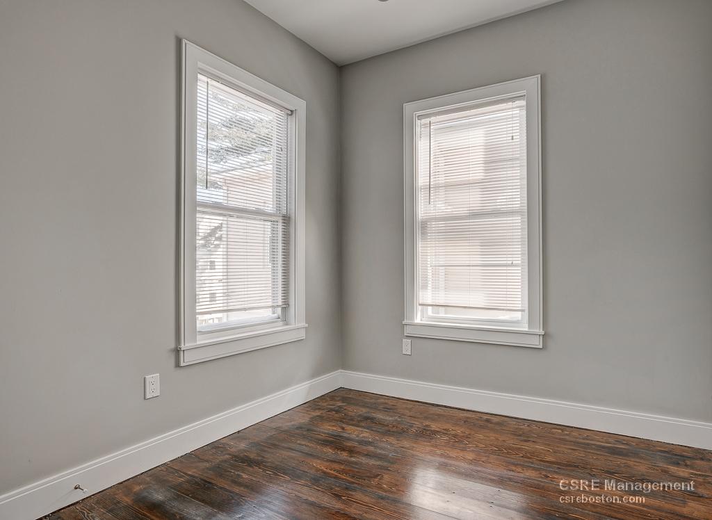 5 bed, 2 bath apartment for rent at 147 Boston St Unit 1, Dorchester — photo 6 of 9