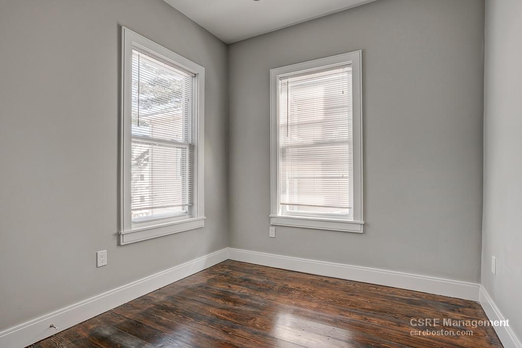 5 bed, 2 bath apartment for rent at 147 Boston St Unit 1, Dorchester — photo 5 of 9