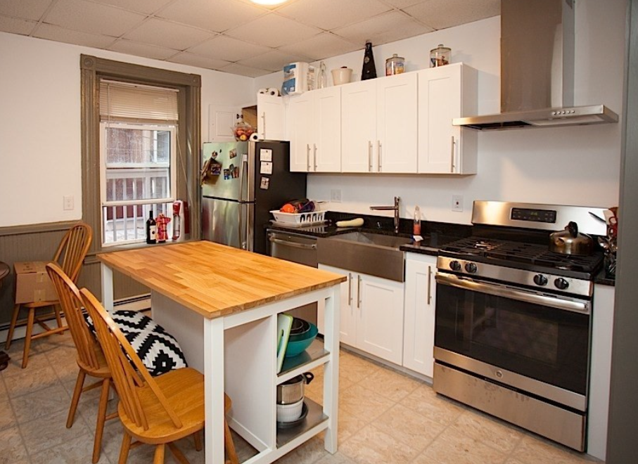 3 bed, 1 bath apartment for rent at 147 Columbia St Unit 2, The Port — photo 1 of 14