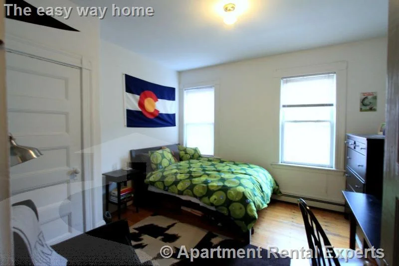 3 bed, 1 bath apartment for rent at 147 Columbia St Unit 2L, Central Square — photo 10 of 16