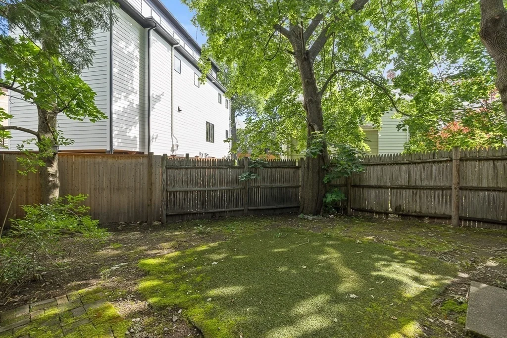 3 bed, 2 bath apartment for rent at 147 Cushing St Unit 2, Strawberry Hill — photo 14 of 20