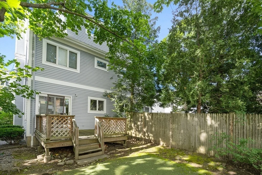3 bed, 2 bath apartment for rent at 147 Cushing St Unit 2, Strawberry Hill — photo 16 of 20
