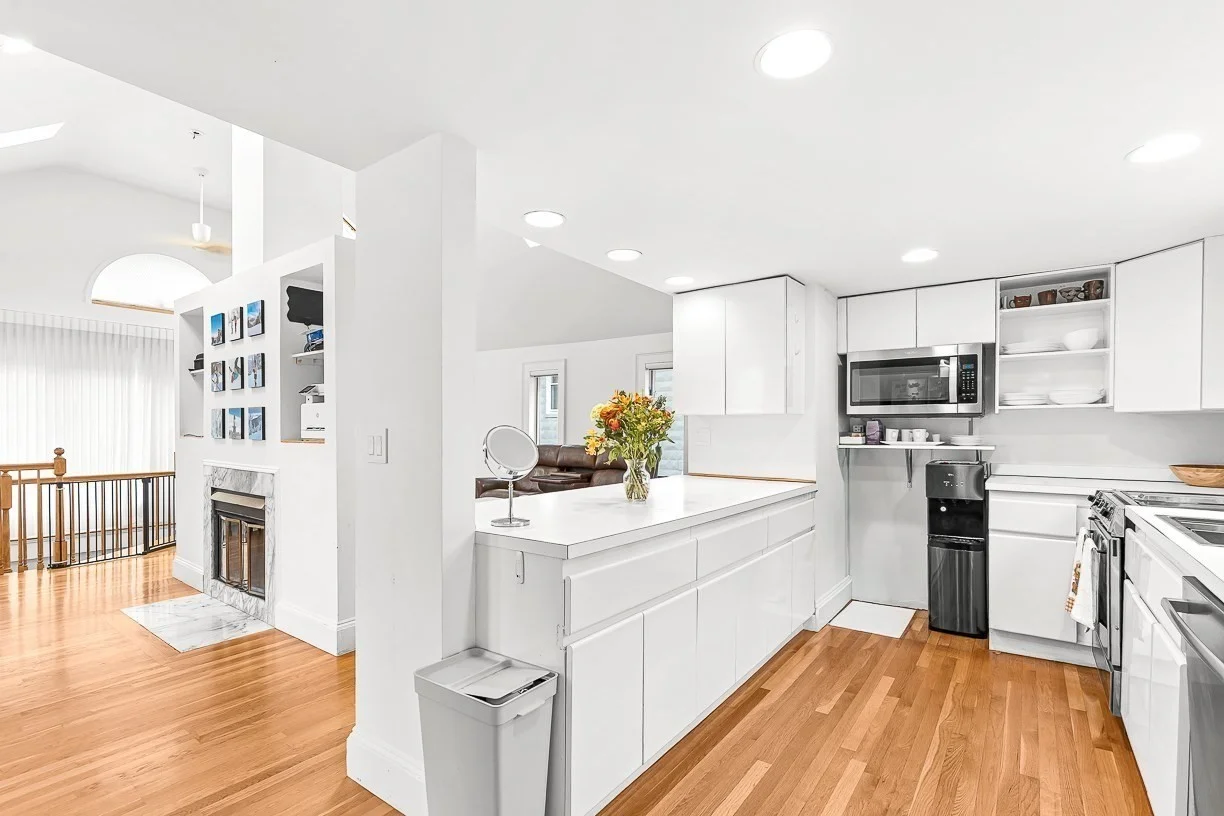 2 bed, 2 bath apartment for rent at 147 Cushing St Unit 5, Strawberry Hill — photo 7 of 27