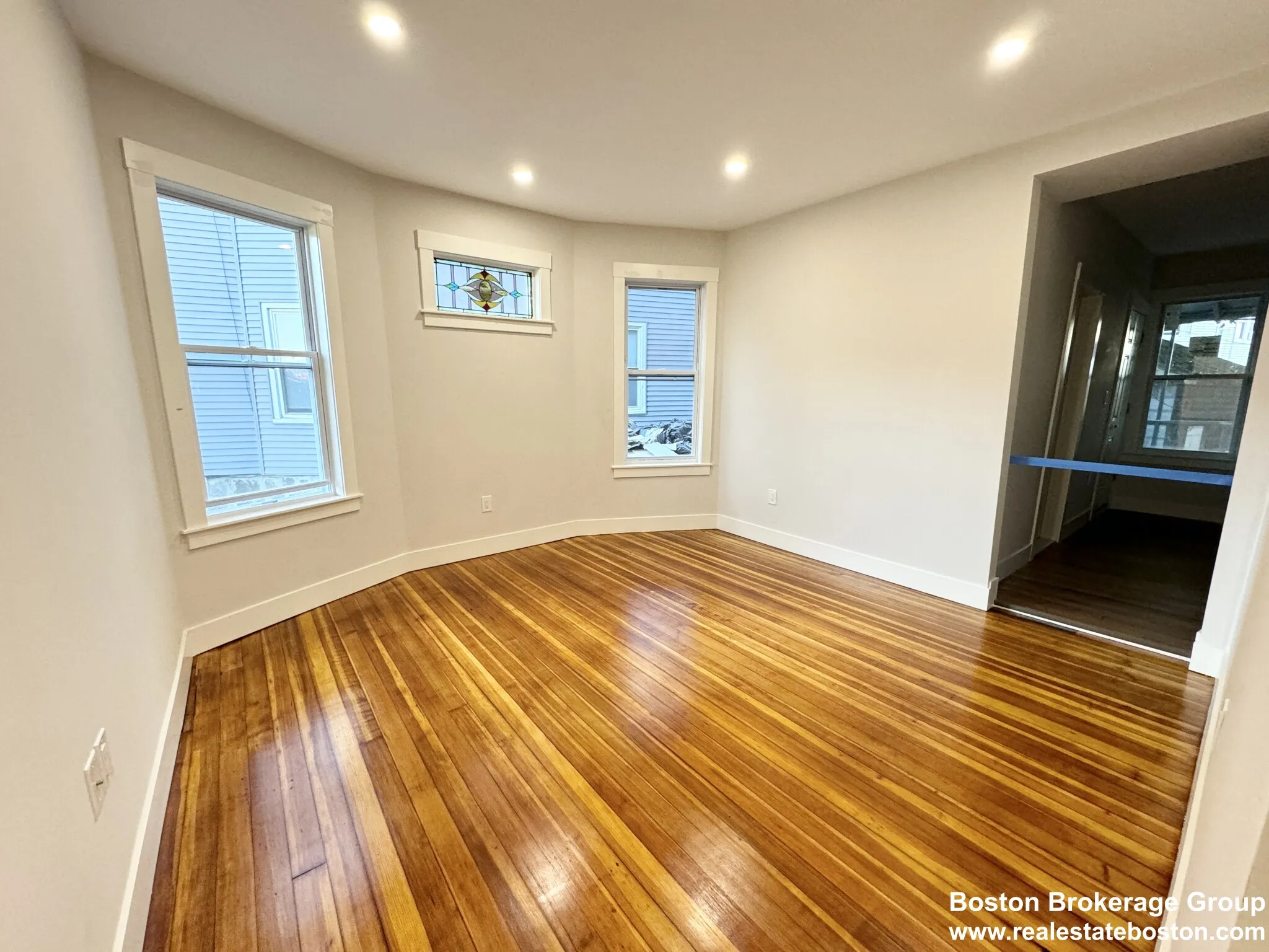 4 bed, 2 bath apartment for rent at 147 East Cottage St Unit 1F, Dorchester — photo 3 of 7
