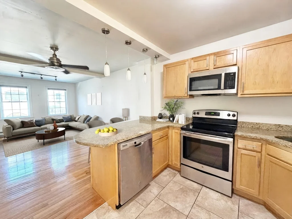 2 bed, 1 bath apartment for rent at 147 Everett St Unit 2, East Boston — photo 3 of 12