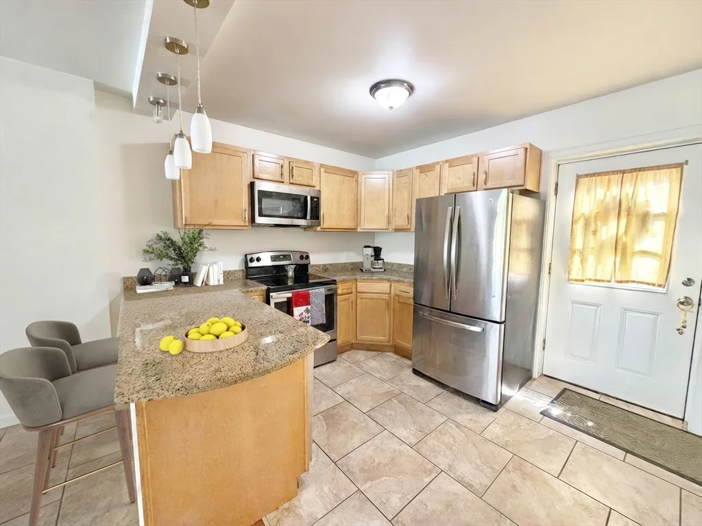 2 bed, 1 bath apartment for rent at 147 Everett St Unit 2, East Boston — photo 4 of 12
