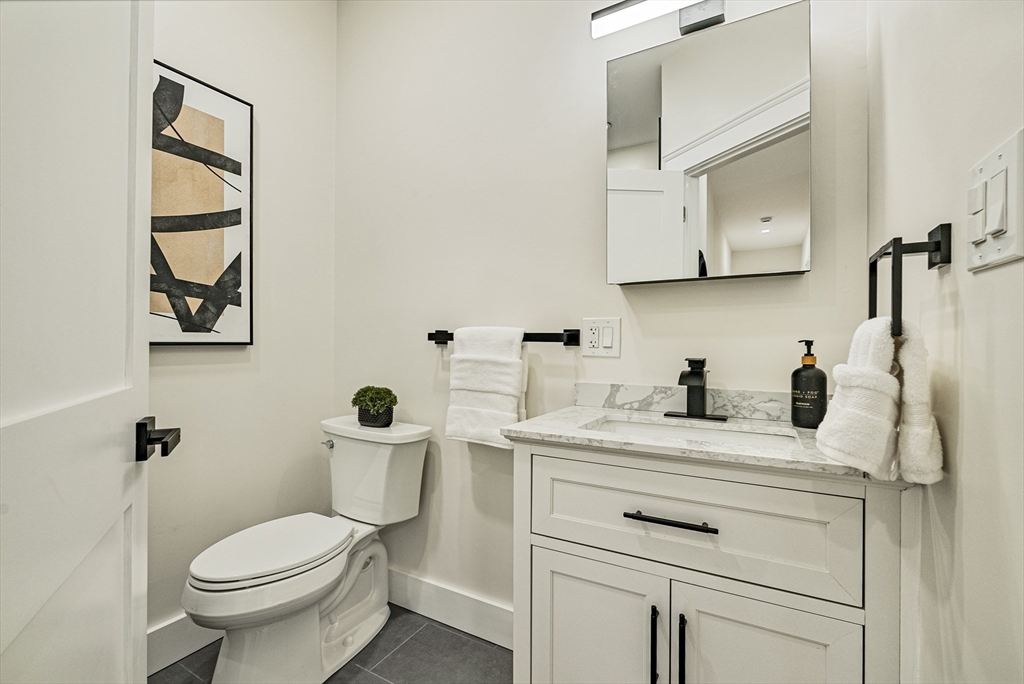 2 bed, 1 bath apartment for rent at 147 Jefferson Ave Unit 1, Everett — photo 11 of 19