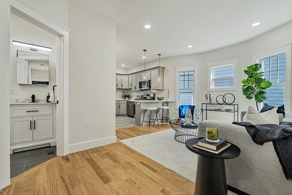 2 bed, 1 bath apartment for rent at 147 Jefferson Ave Unit 1, Everett — photo 5 of 19