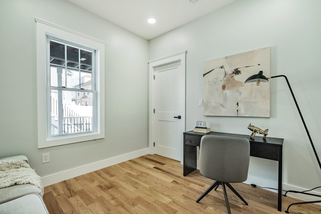 2 bed, 1 bath apartment for rent at 147 Jefferson Ave Unit 1, Everett — photo 10 of 19