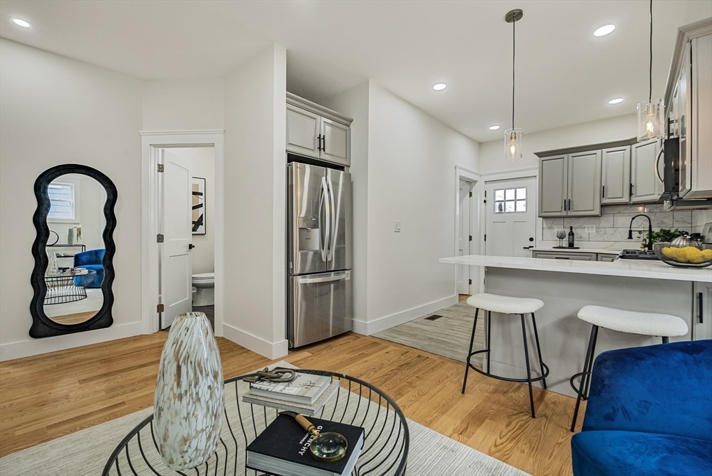 2 bed, 1 bath apartment for rent at 147 Jefferson Ave Unit 1, Everett — photo 4 of 19