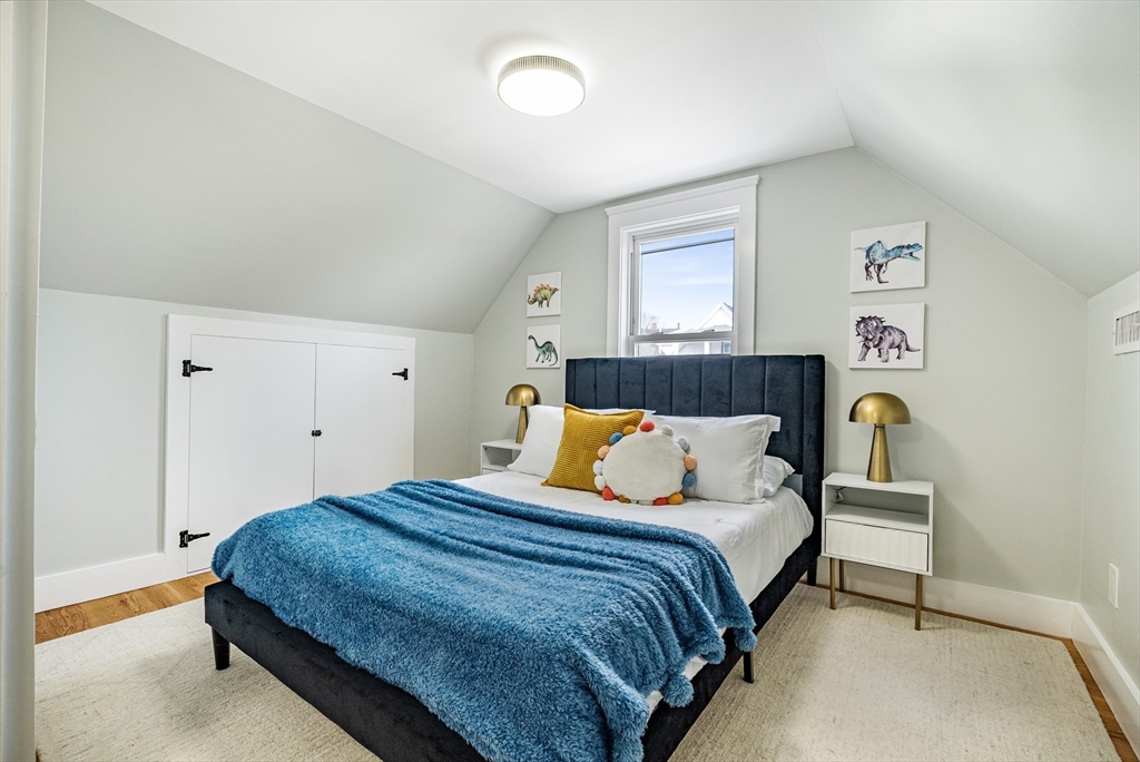 3 bed, 2 bath apartment for rent at 147 Jefferson Ave Unit 2, Everett — photo 14 of 28