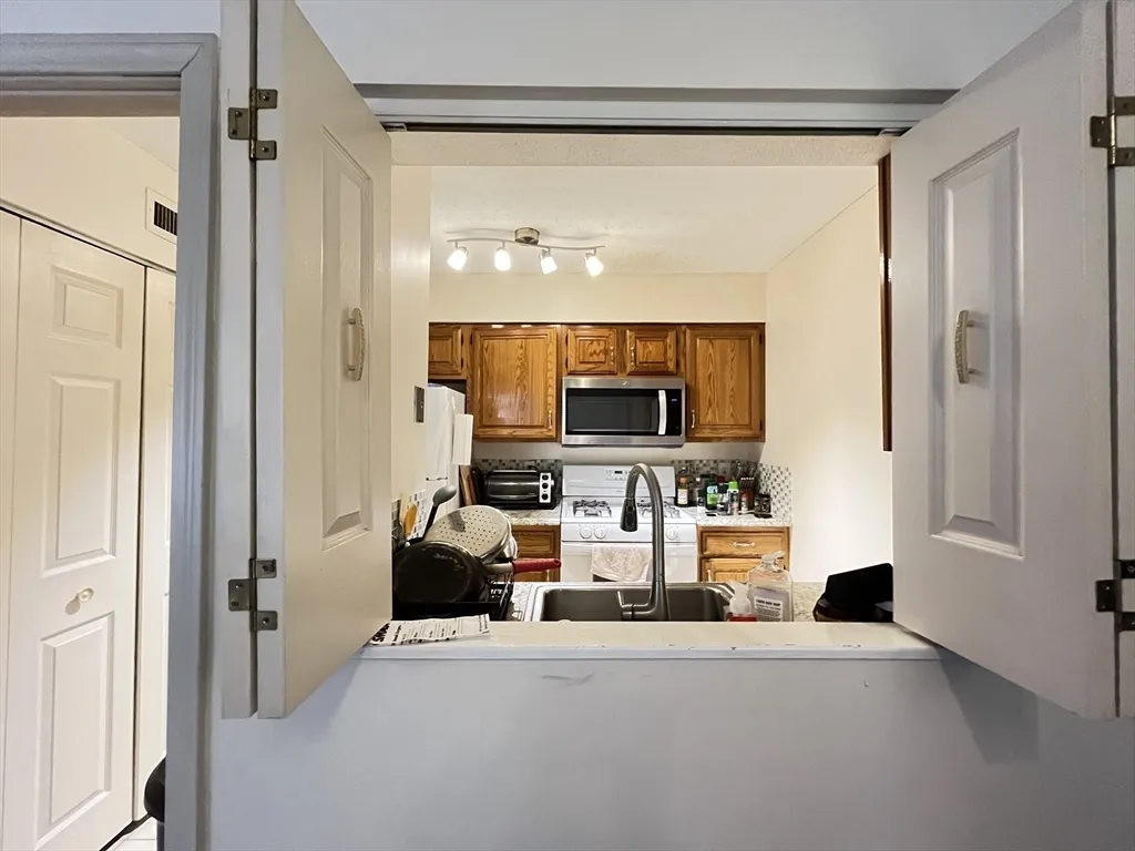2 bed, 2 bath apartment for rent at 147 Kelton St Unit 308, Allston — photo 6 of 21
