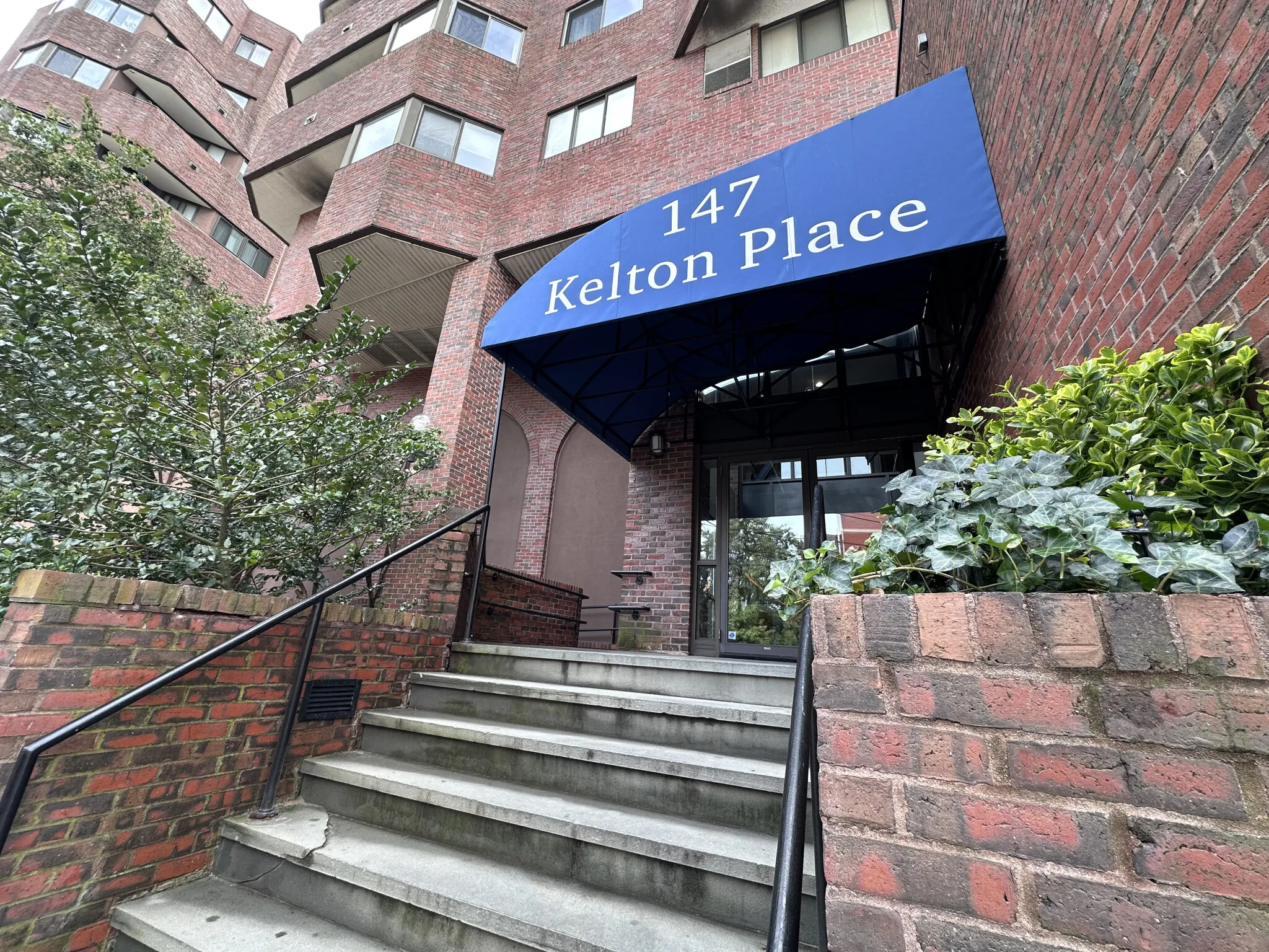 2 bed, 1 bath apartment for rent at 147 Kelton St Unit 311, Allston