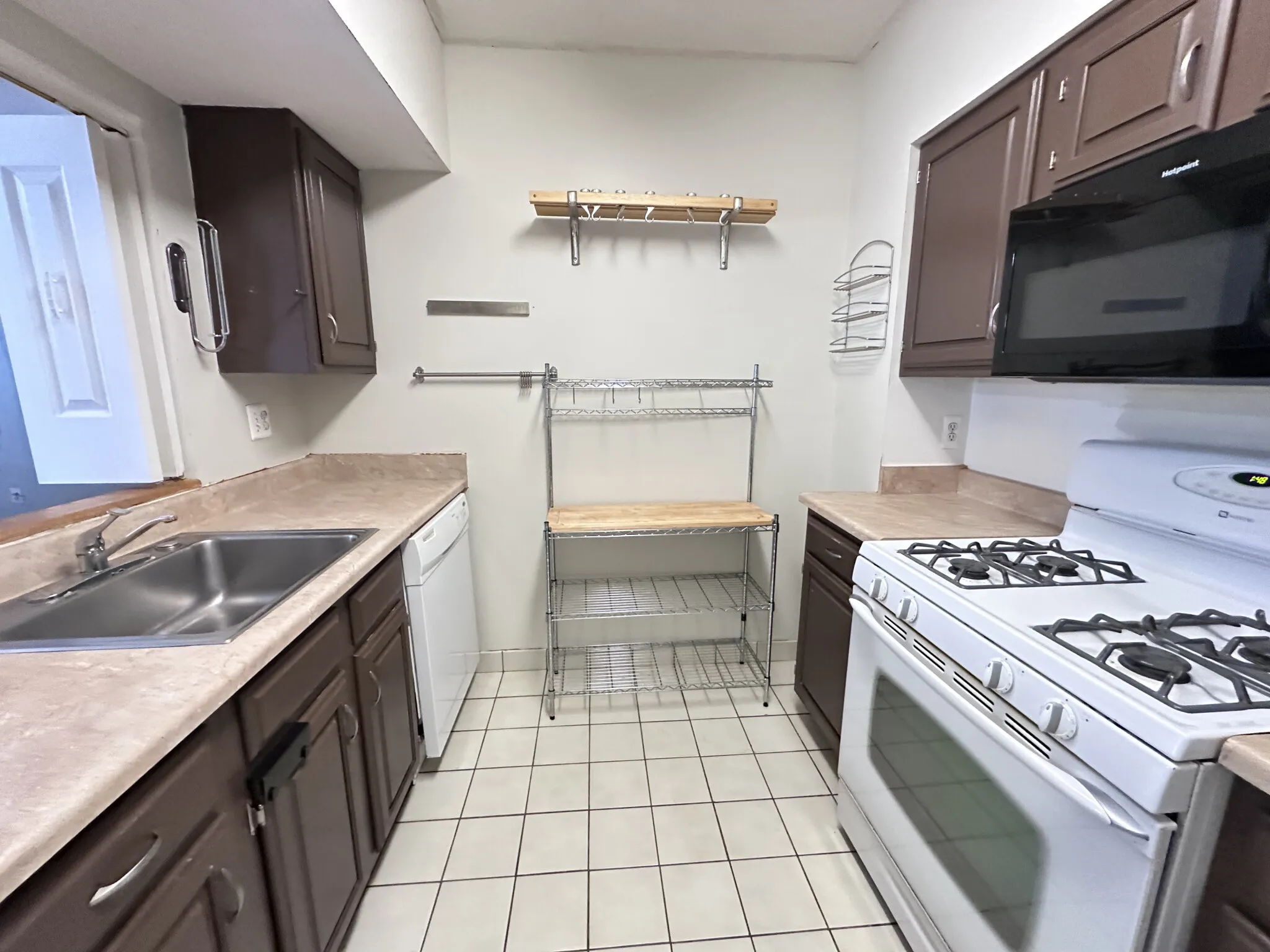 2 bed, 1 bath apartment for rent at 147 Kelton St Unit 311A, Allston — photo 5 of 31