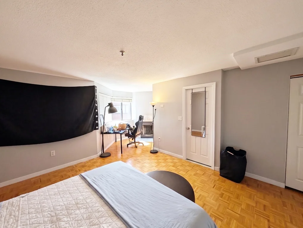 2 bed, 2 bath apartment for rent at 147 Kelton St Unit 706, Allston — photo 6 of 12