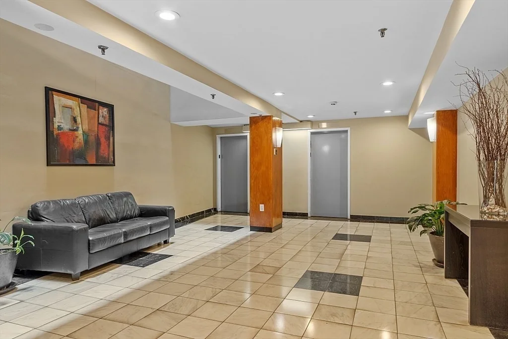 2 bed, 2 bath apartment for rent at 147 Kelton St Unit 717, Allston — photo 18 of 22