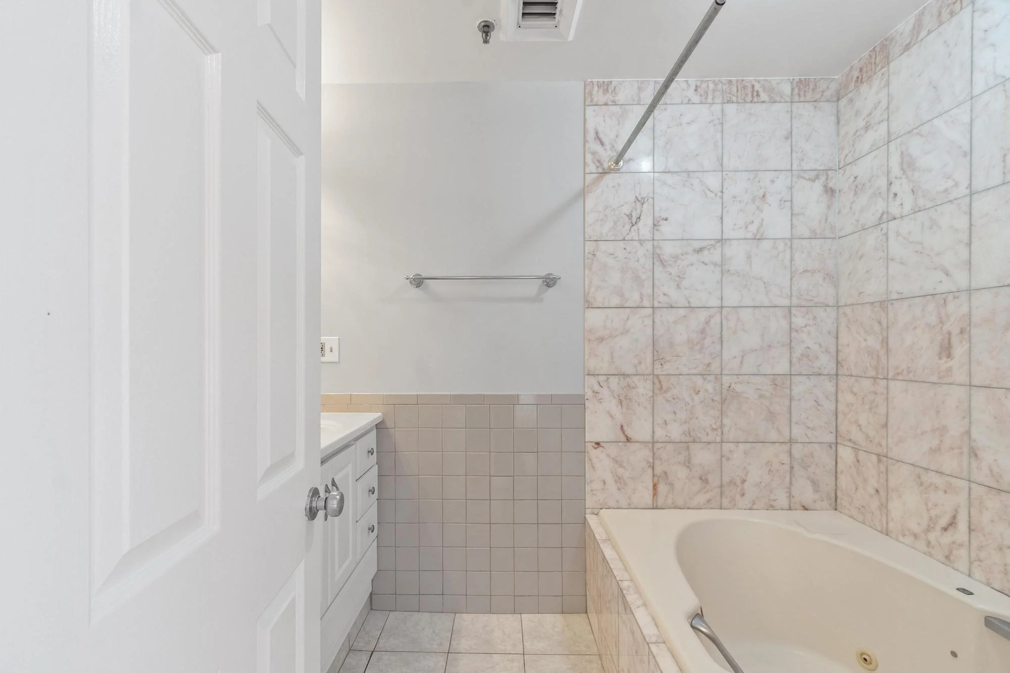 2 bed, 2 bath apartment for rent at 147 Kelton St Unit 717, Allston — photo 9 of 30