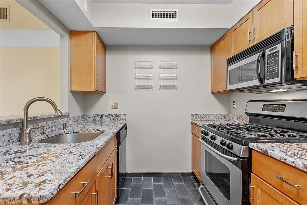 2 bed, 2 bath apartment for rent at 147 Kelton St Unit 717, Allston — photo 8 of 22